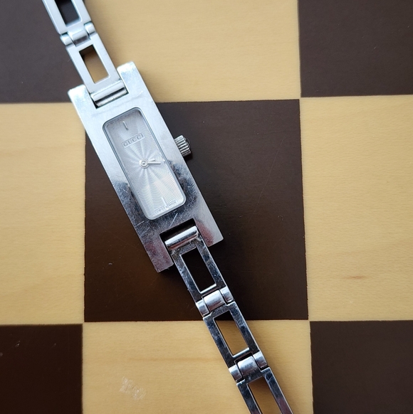 Gucci 3900L Link Watch - Picture 2 of 4
